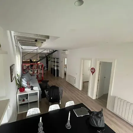 House In Sant Cugat, 25 Mins To Barcelona Center Апартаменты Сант-Кугат-дель-Вальес